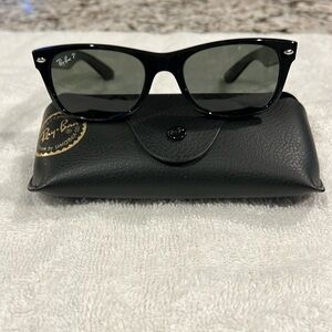Brand New, never worn Men’s New Wayfarer Sunglasses